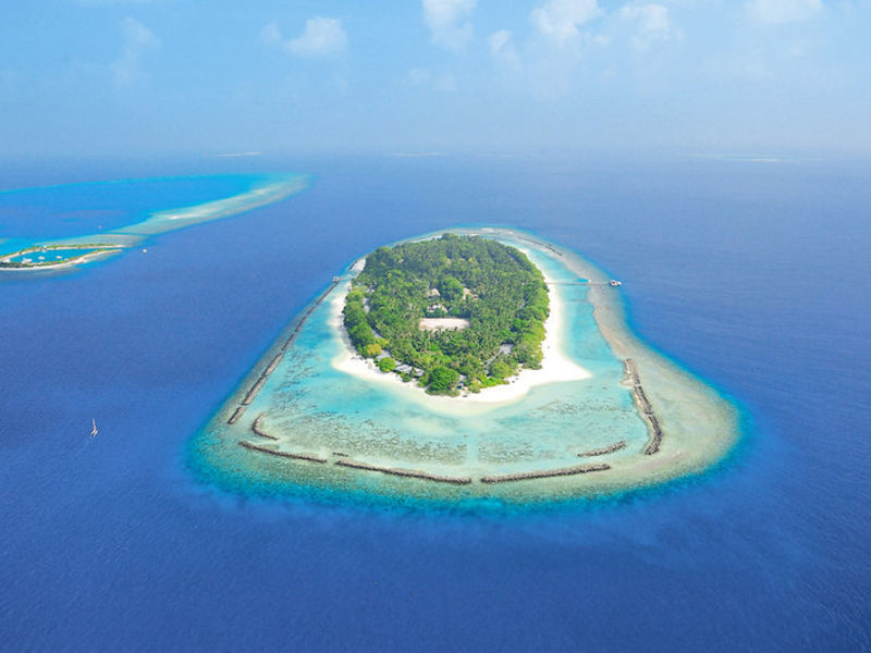 Royal Island Resort & Spa