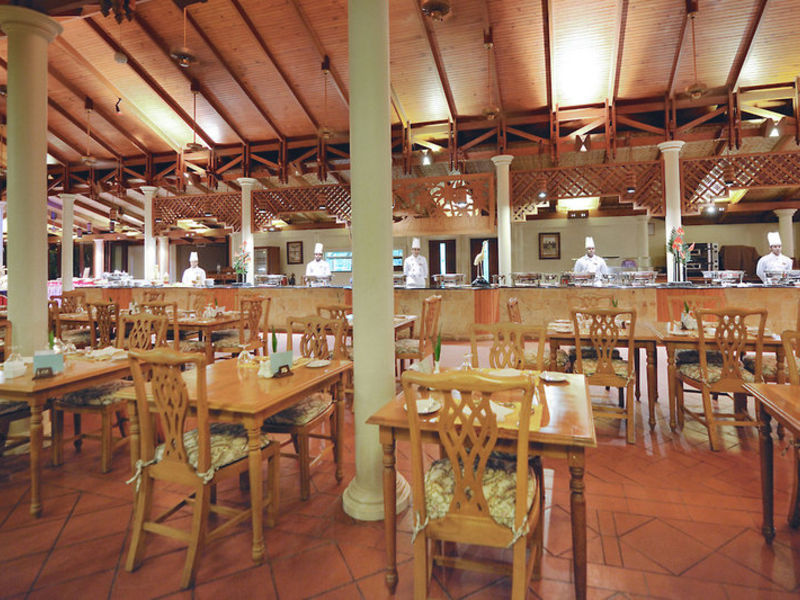 Royal Island Resort & Spa