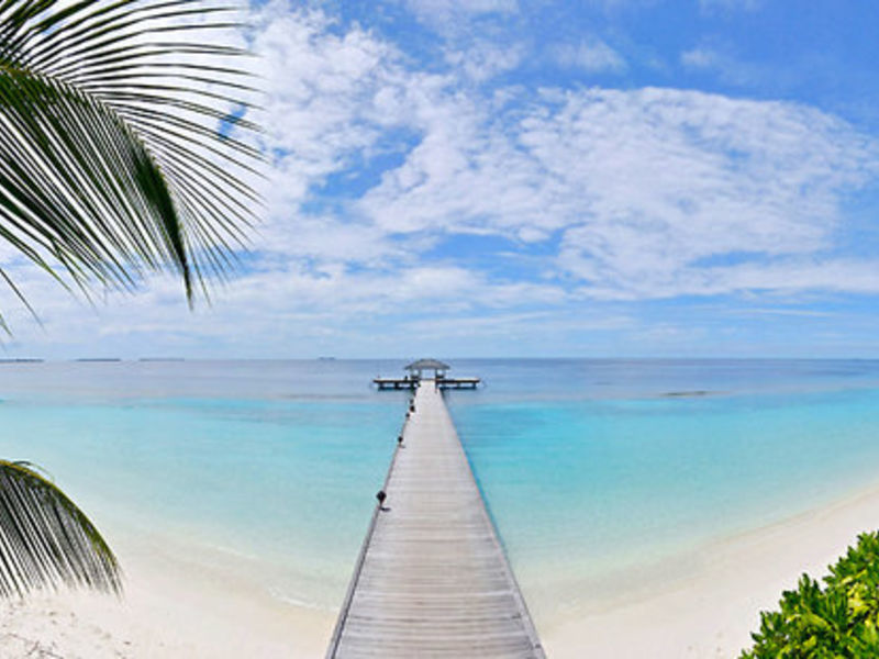 Royal Island Resort & Spa