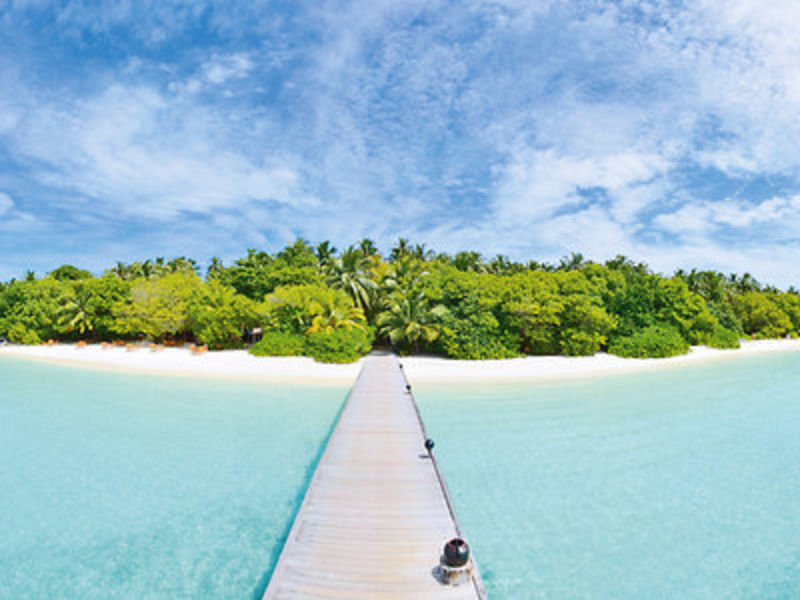 Royal Island Resort & Spa