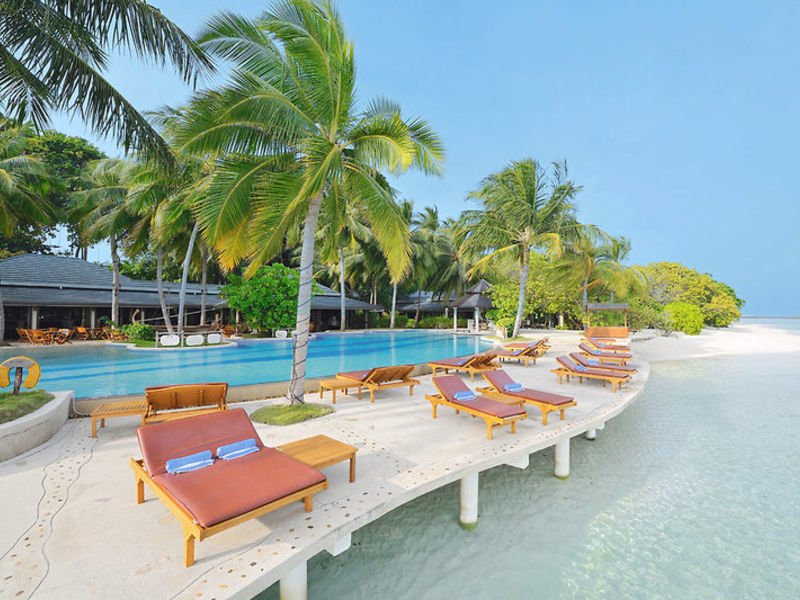 Royal Island Resort & Spa