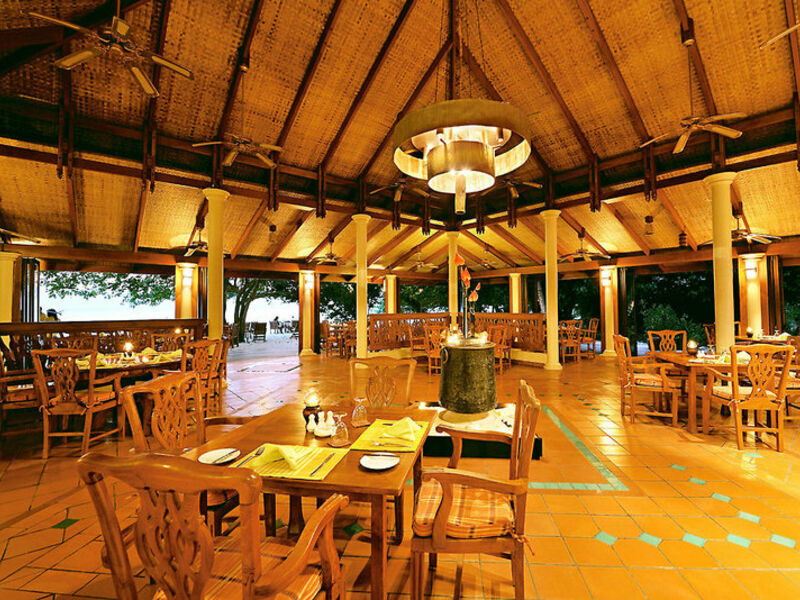 Royal Island Resort & Spa