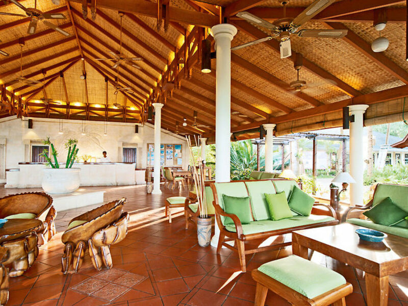 Royal Island Resort & Spa