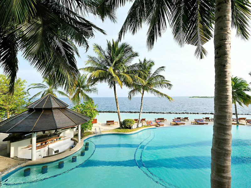 Royal Island Resort & Spa