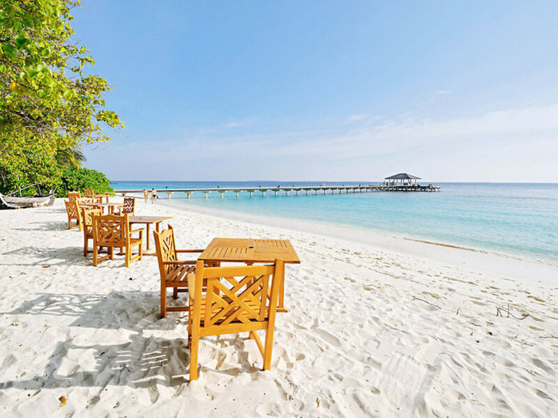 Royal Island Resort & Spa