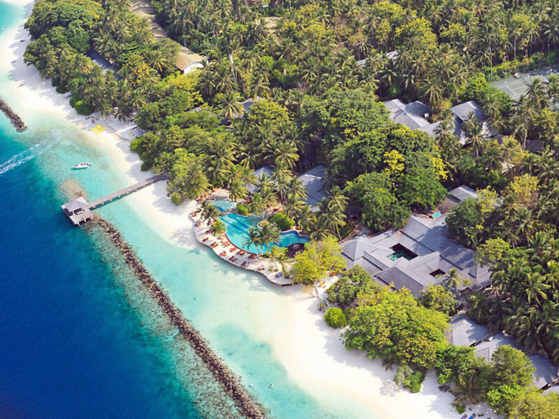 Royal Island Resort & Spa