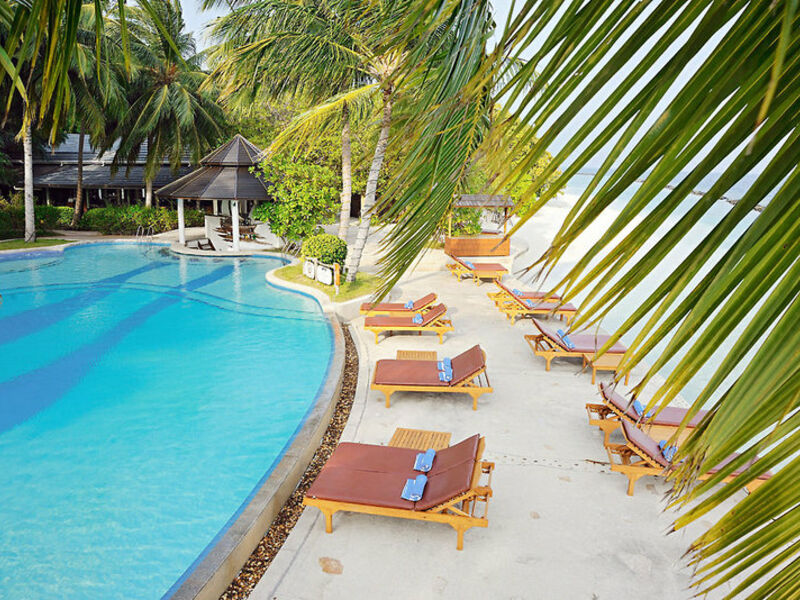 Royal Island Resort & Spa