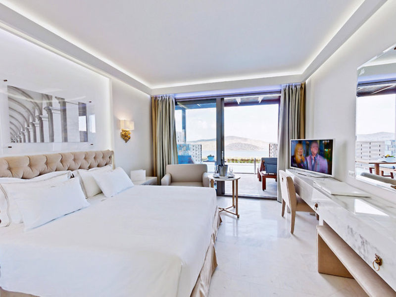 Royal Marmin Bay Boutique