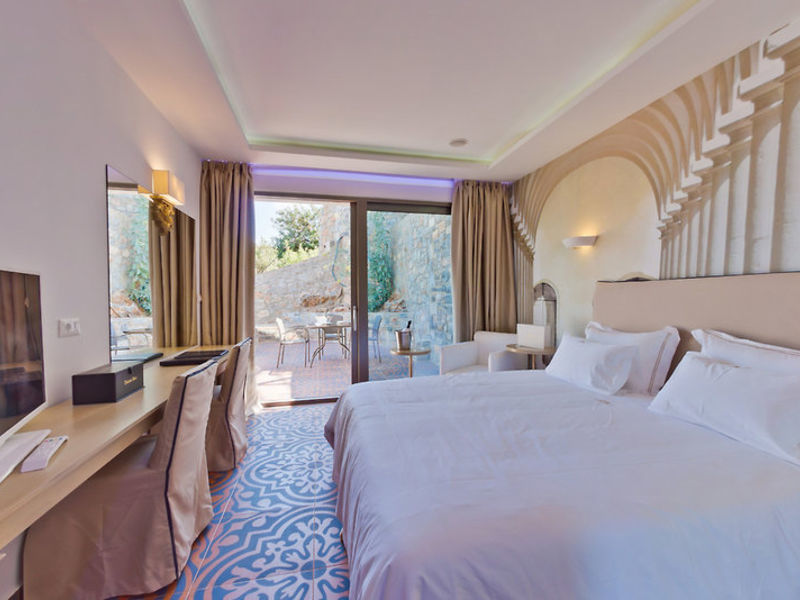 Royal Marmin Bay Boutique