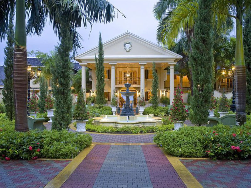 Royal Plantation