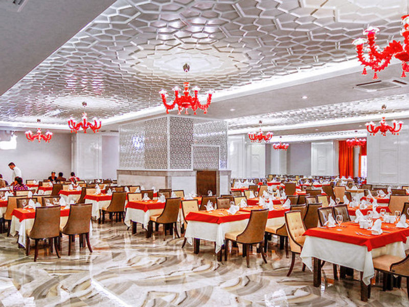 Royal Taj Mahal