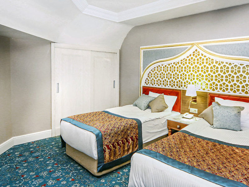 Royal Taj Mahal