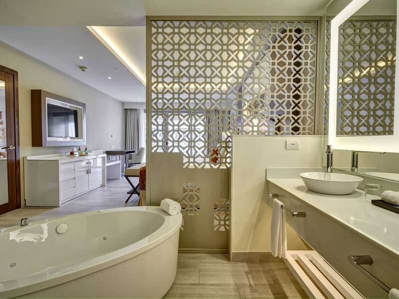 Royalton Bavaro Resort &Amp; Spa