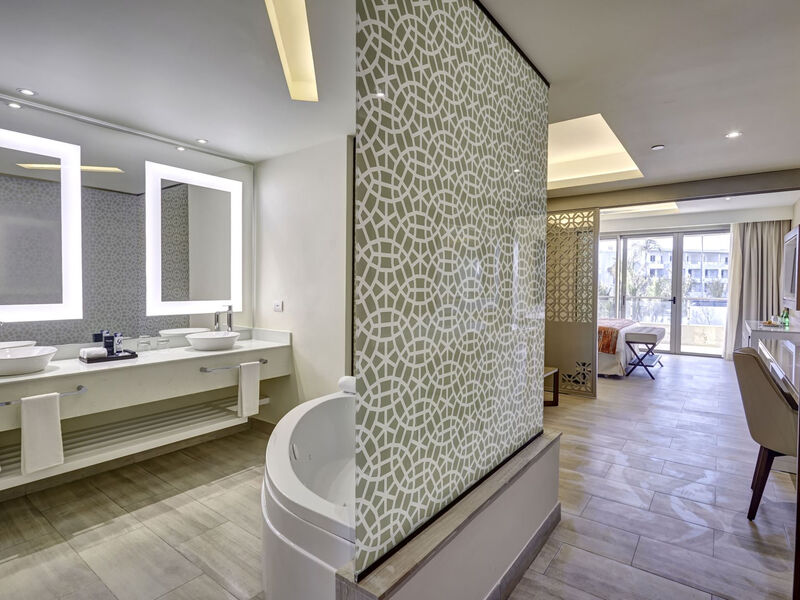 Royalton Bavaro Resort &Amp; Spa