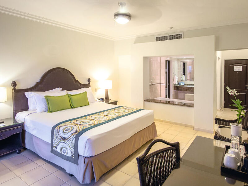 Royalton Splash Punta Cana Resort &Amp; Spa