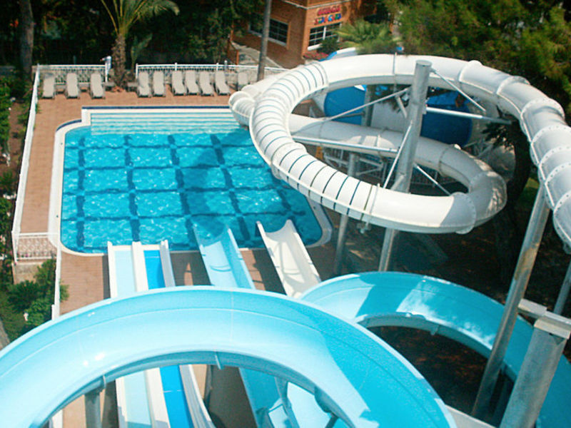 Rubi Platinum Spa Res. & Suites