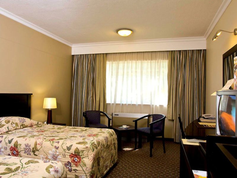 Safari Court Hotel
