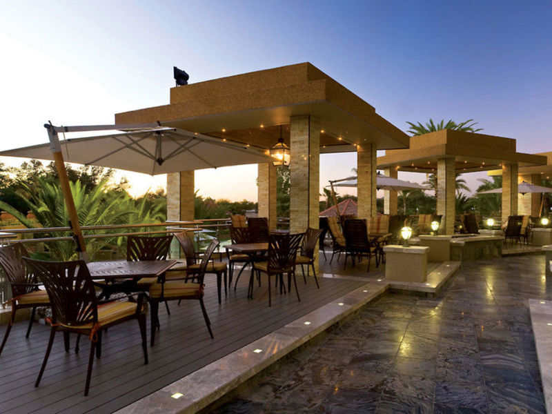Safari Court Hotel