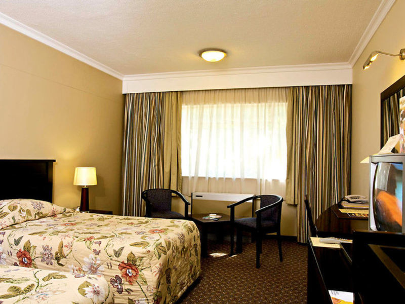 Safari Court Hotel