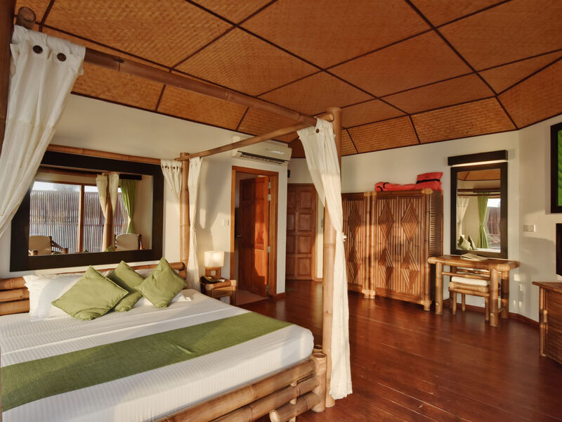 Safari Island Resort