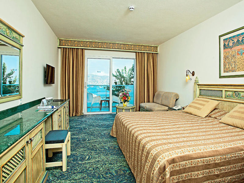 Salmakis Beach Resort & S