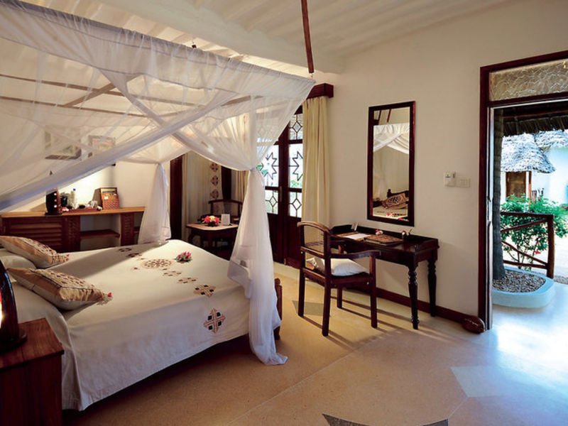 Sandies Mapenzi Beach Club