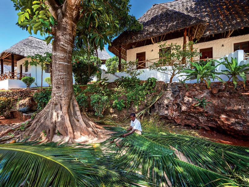 Sandies Mapenzi Beach Club