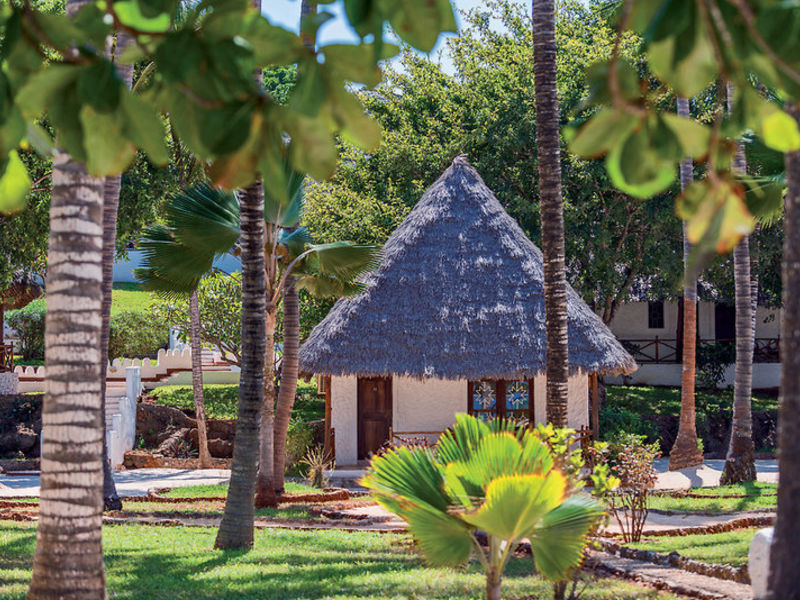 Sandies Mapenzi Beach Club