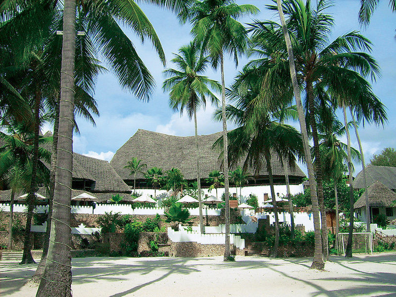 Sandies Mapenzi Beach Club