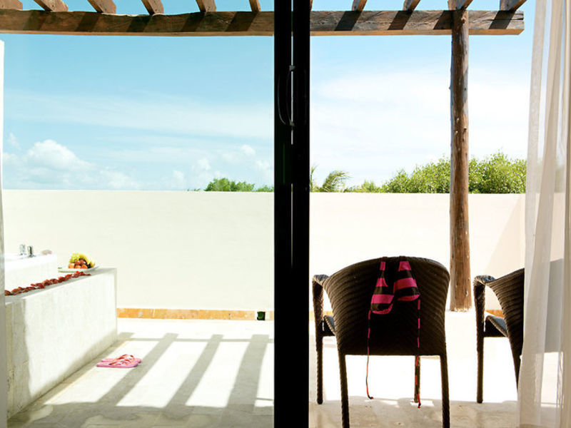 Sandos Caracol Eco Resort