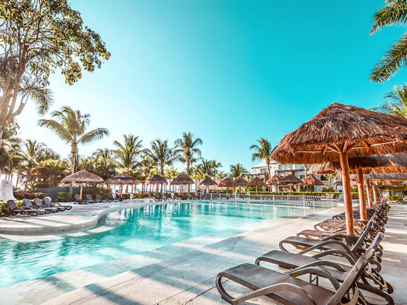 Sandos Caracol Eco Resort