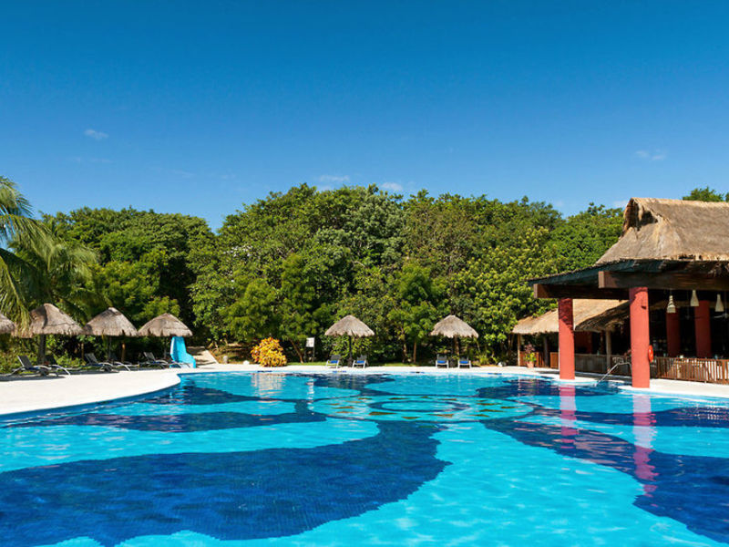 Sandos Caracol Select Club