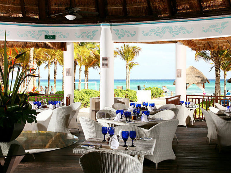 Sandos Caracol Select Club