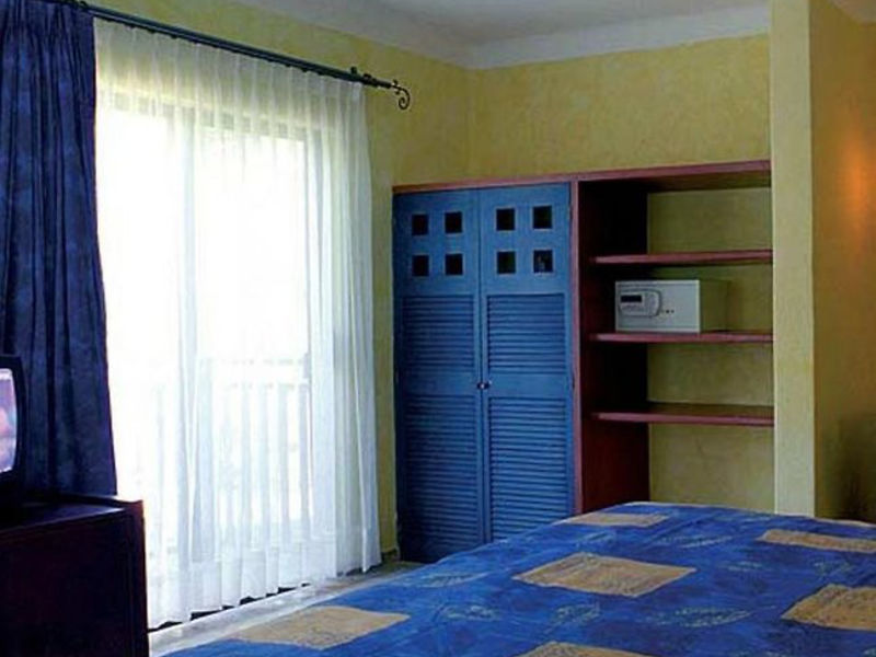 Sandos Caracol Select Club