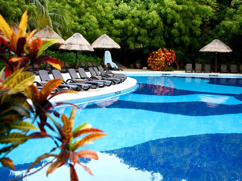 Sandos Caracol Select Club