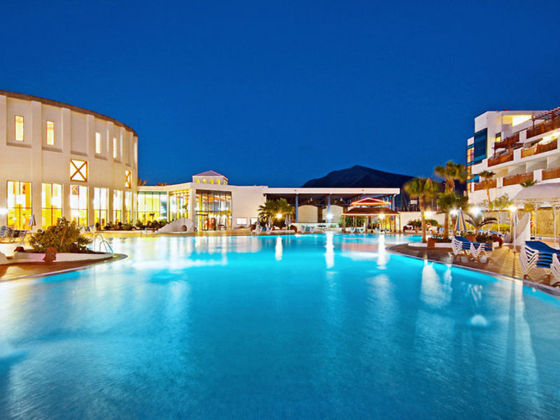 Sandos Papagayo Beach Resort