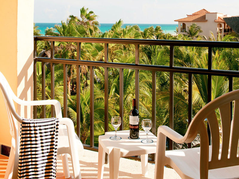 Sandos Playacar Beach Resort