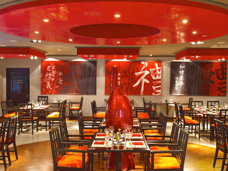 Sandos Playacar Beach & Spa