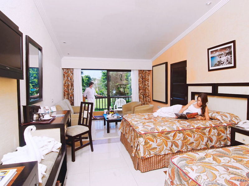 SandosPlayacarBeachResort HH