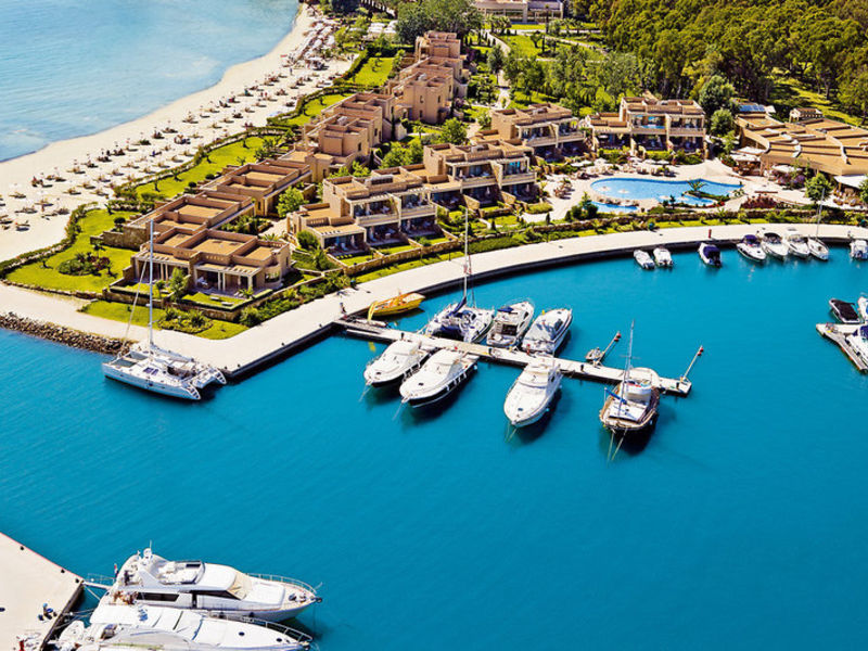 Sani Asterias Suites