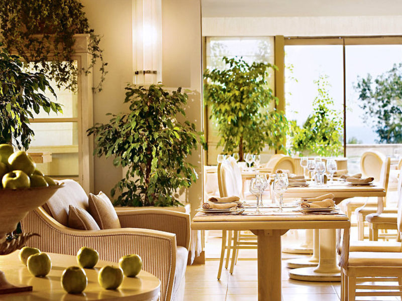 Sani Beach Hotel & Spa