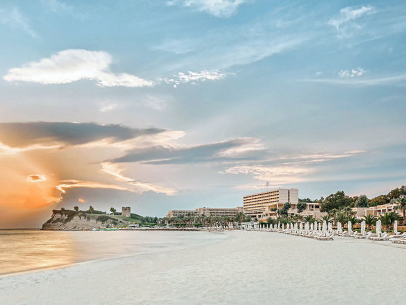 Sani Beach Hotel & Spa