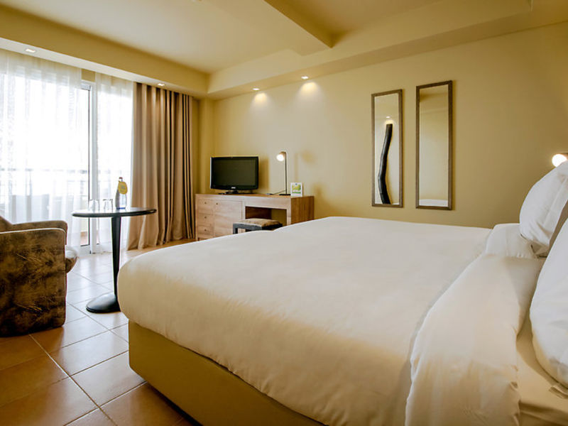 Savoy Calheta Beach