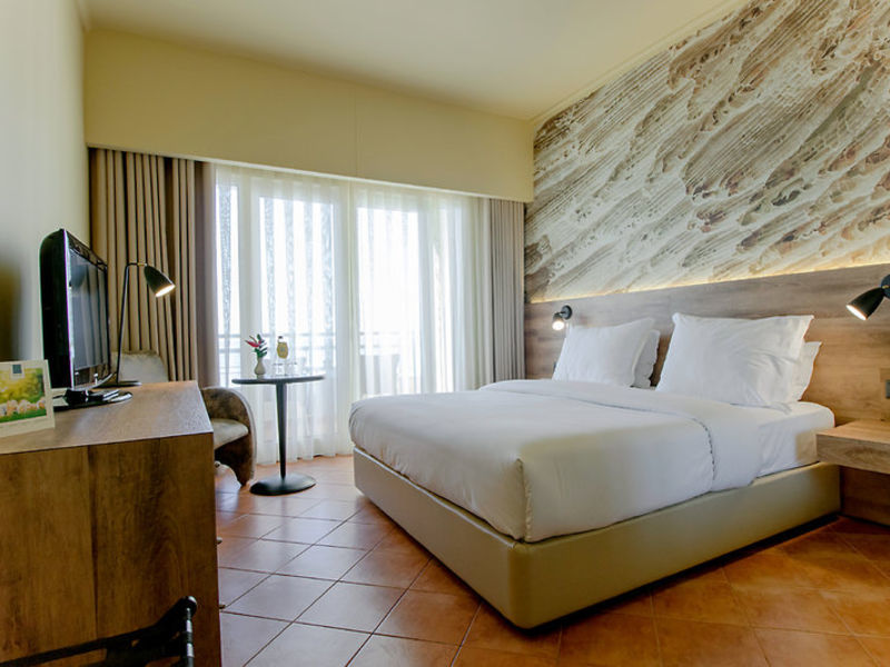 Savoy Calheta Beach