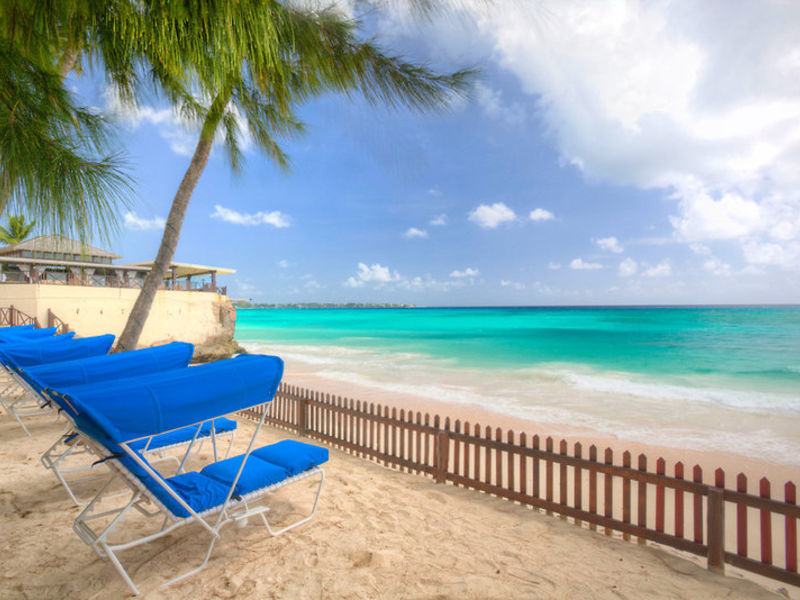 Sea Breeze Beach Hotel