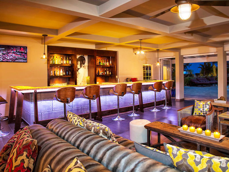 Sea Breeze Beach Hotel