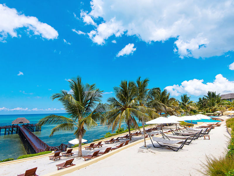 Sea Cliff Resort & Spa