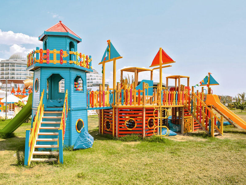 Sea Planet Resort & Spa
