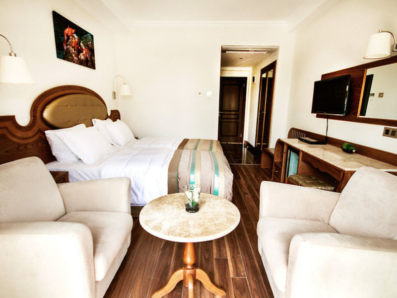 Sea Star Hotel