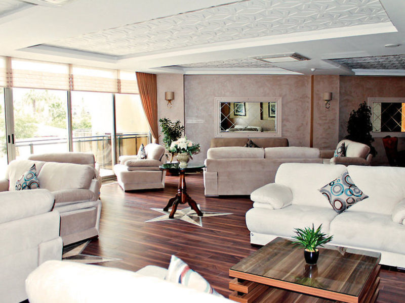 Sea Star Hotel